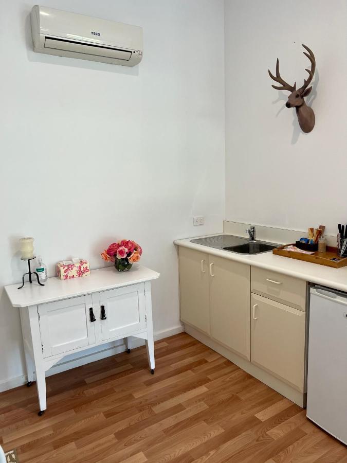 Birchwood Cottage Yarck ภายนอก รูปภาพ
